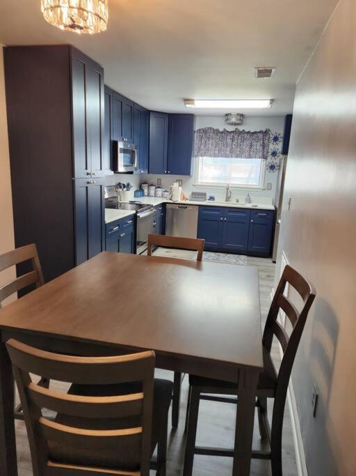 Appartamento Townhouse Of Tranquility Little River Esterno foto