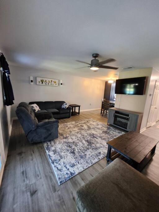 Appartamento Townhouse Of Tranquility Little River Esterno foto